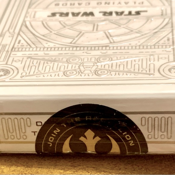 Star Wars Light White Edition Theory 11 Premium Playing Cards - Picture 4 of 5